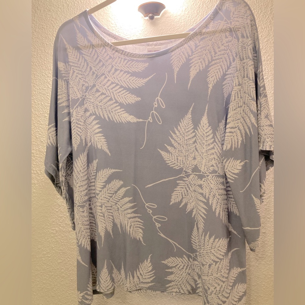 Simply Sisters by Lola Miller Designs Tiffany Blouse Gray Ferns size L